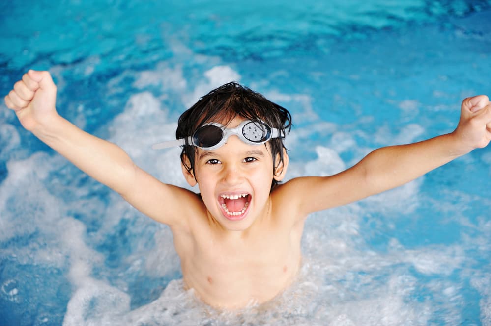 picture of kid in swimming pool